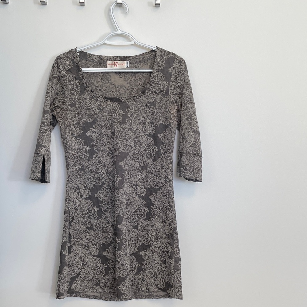 Sabrina Butterly Grey and White Tunic XS